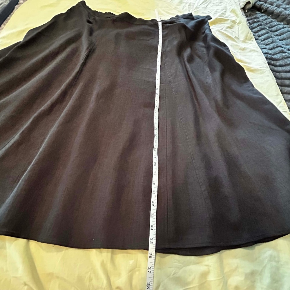 100% LINEN SKIRT, BLOOMINGDALES, BLACK, SIZE 30, LONG LENGTH, WIDE & FLOWING,